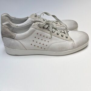Kenneth Cole White and Gray leather Sneakers with Star Detail